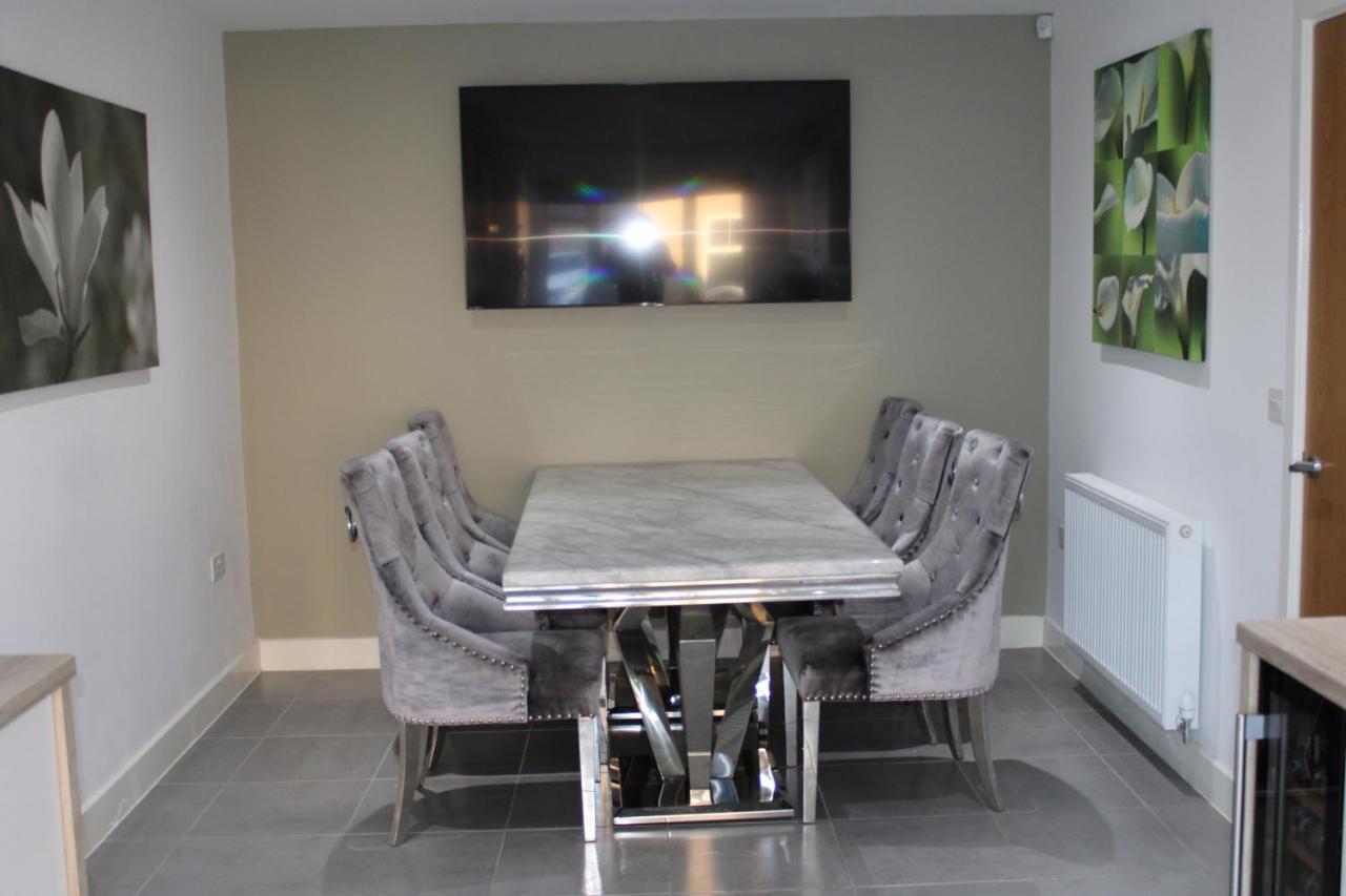 Haven - Spacious Luxury Home Perfect For Families, Couples And Contractors! 5Mins To Xscape And Junction 32! Castleford Eksteriør billede
