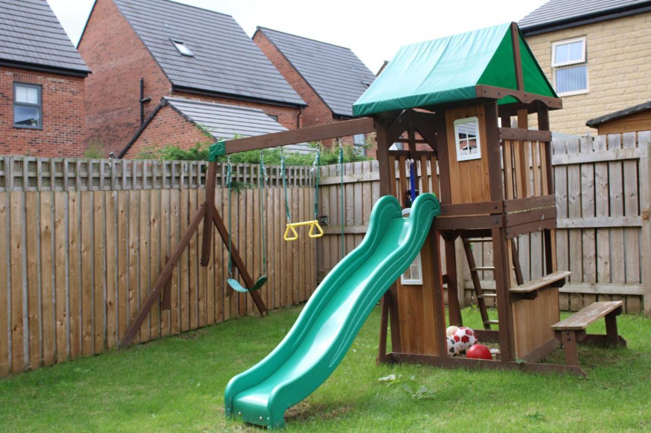 Haven - Spacious Luxury Home Perfect For Families, Couples And Contractors! 5Mins To Xscape And Junction 32! Castleford Eksteriør billede