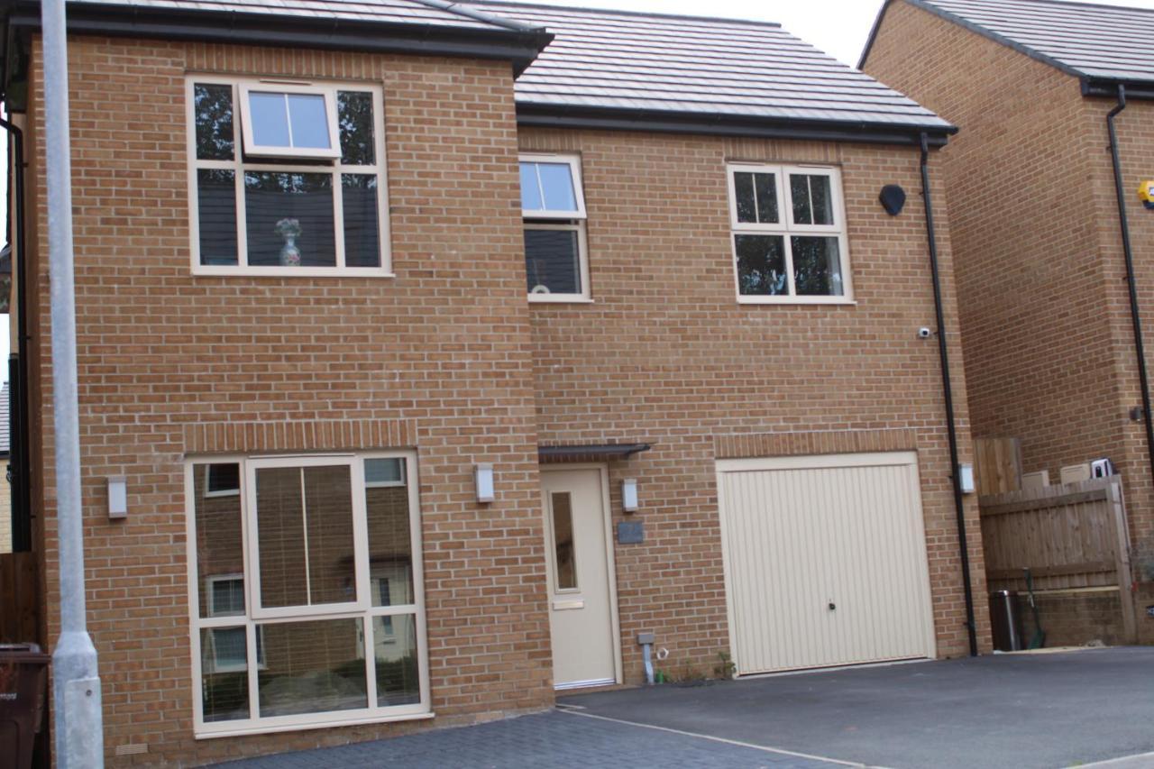 Haven - Spacious Luxury Home Perfect For Families, Couples And Contractors! 5Mins To Xscape And Junction 32! Castleford Eksteriør billede