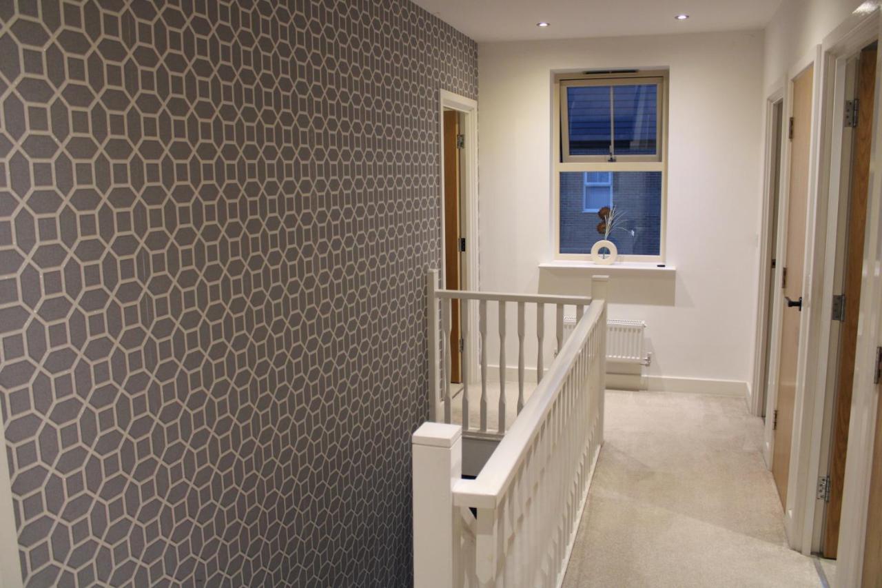 Haven - Spacious Luxury Home Perfect For Families, Couples And Contractors! 5Mins To Xscape And Junction 32! Castleford Eksteriør billede
