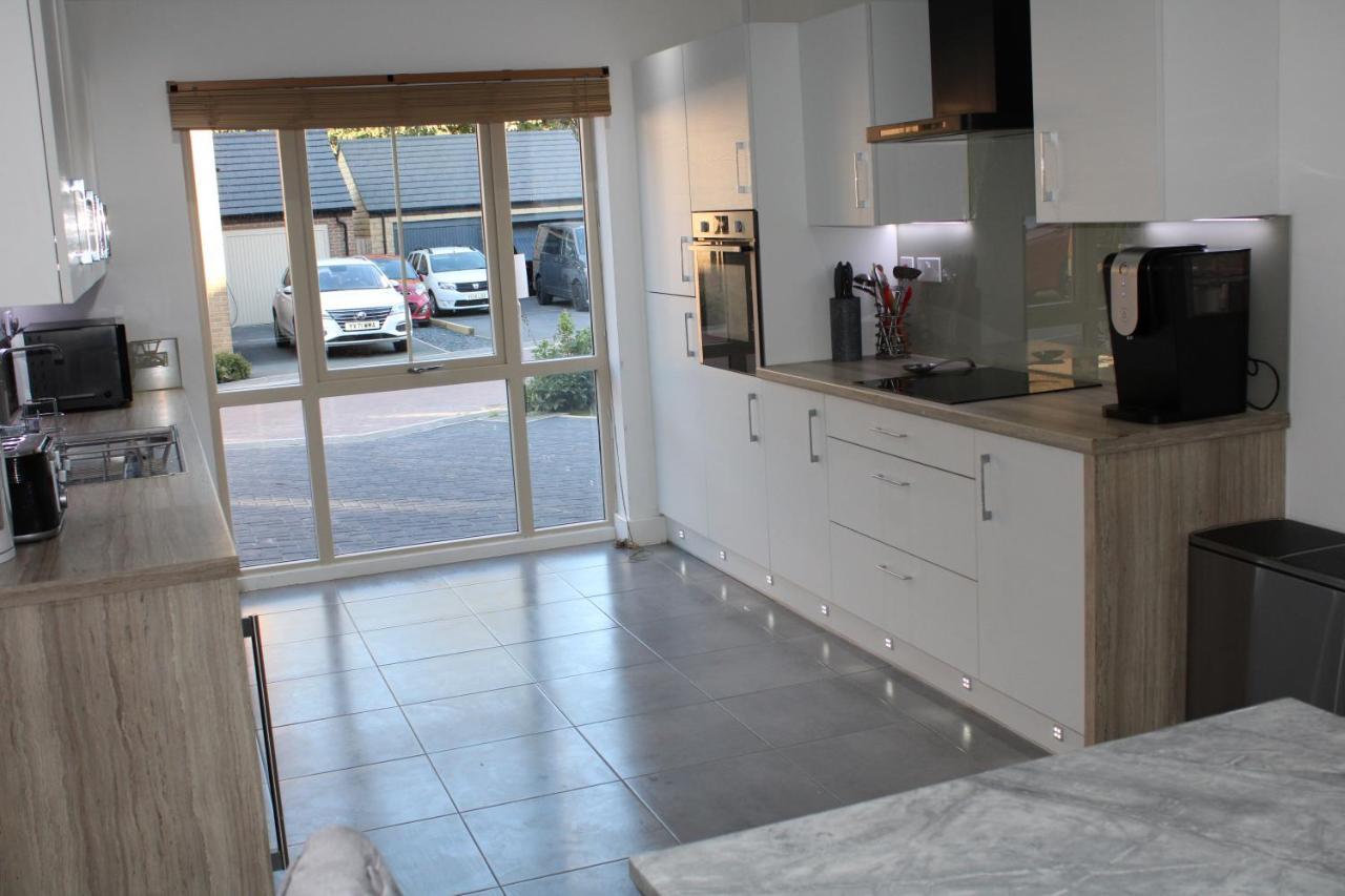 Haven - Spacious Luxury Home Perfect For Families, Couples And Contractors! 5Mins To Xscape And Junction 32! Castleford Eksteriør billede